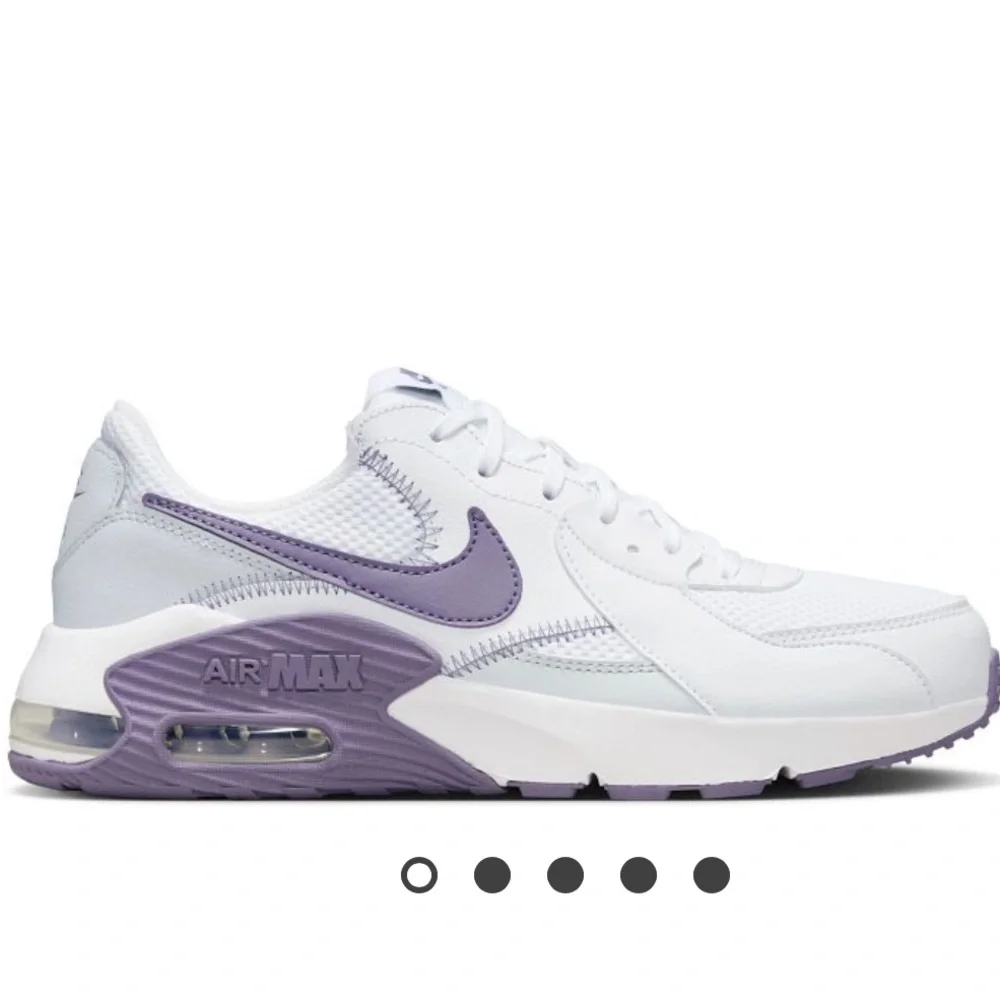 Women’s Nike Air Max Excee Runner size 8 purple and white - Picture 1 of 5